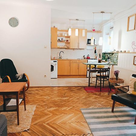 Flat In Historic Villa With Your Own Private Garden, Near City Park ブダペスト エクステリア 写真