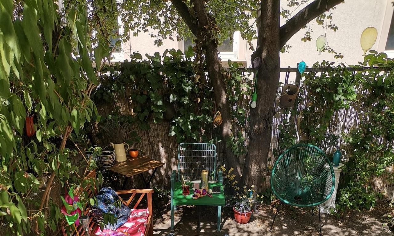 Flat In Historic Villa With Your Own Private Garden, Near City Park ブダペスト エクステリア 写真